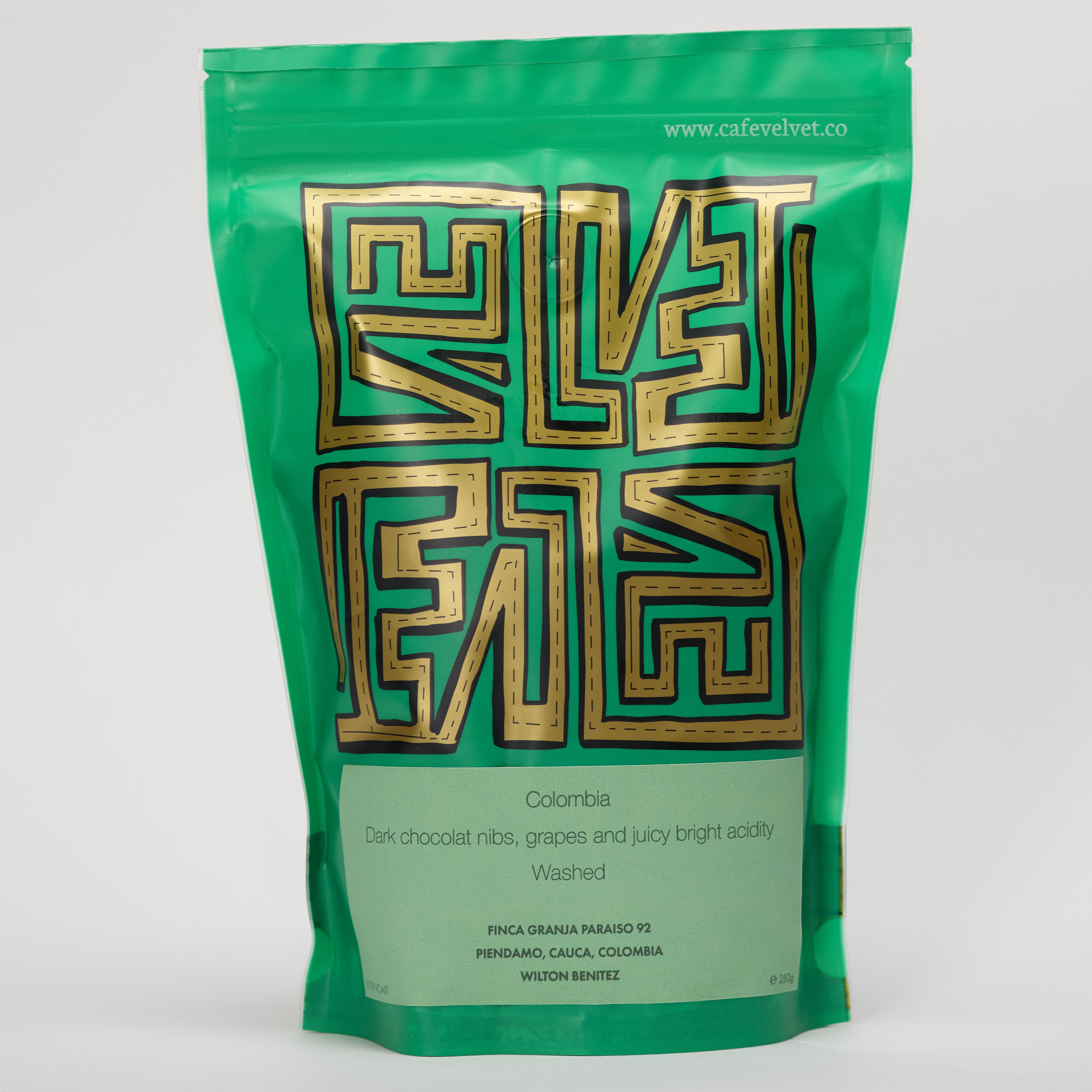 COLOMBIA MICROLOT by Wilton Benitez