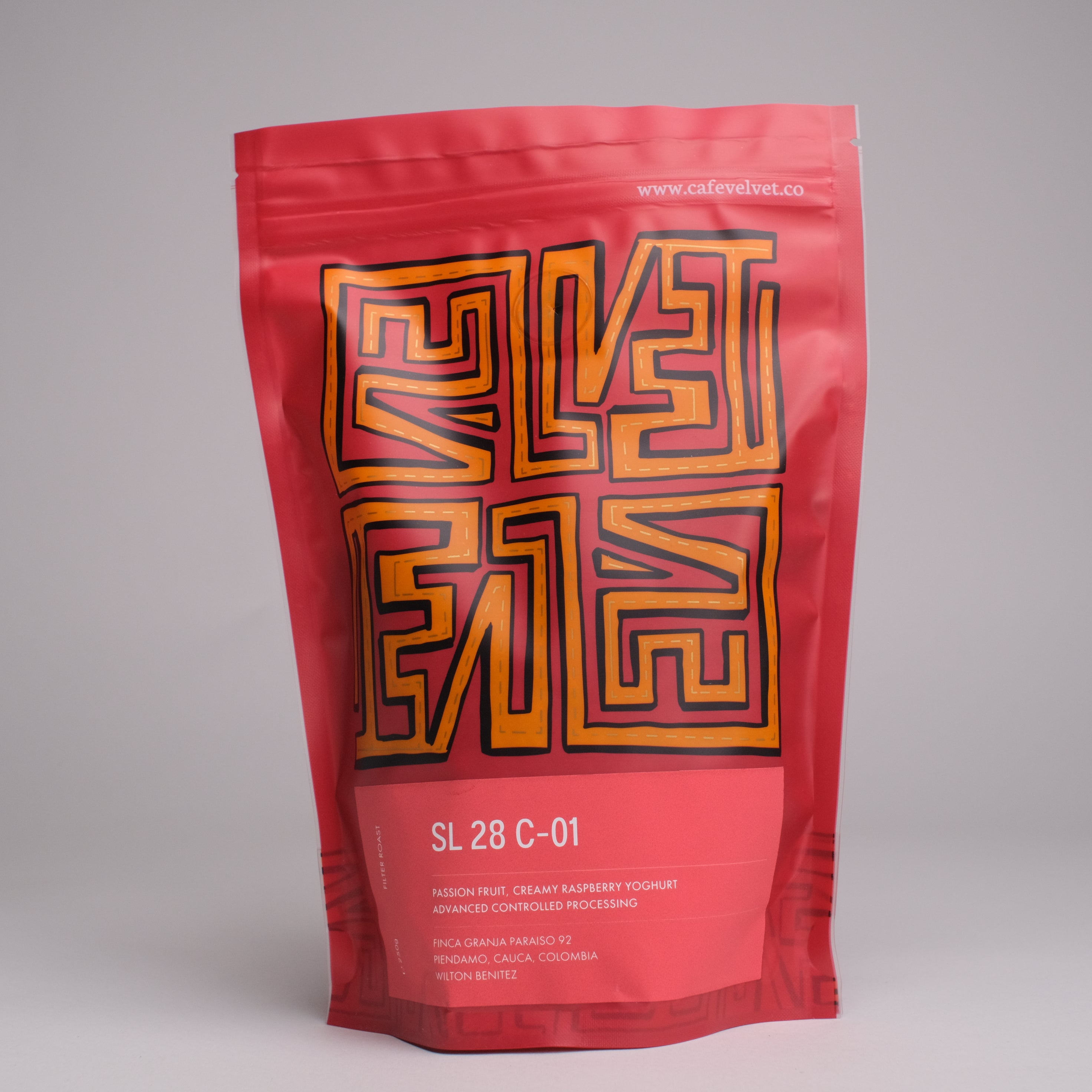 SL 28 - COMPETITION LOT  by Wilton Benitez