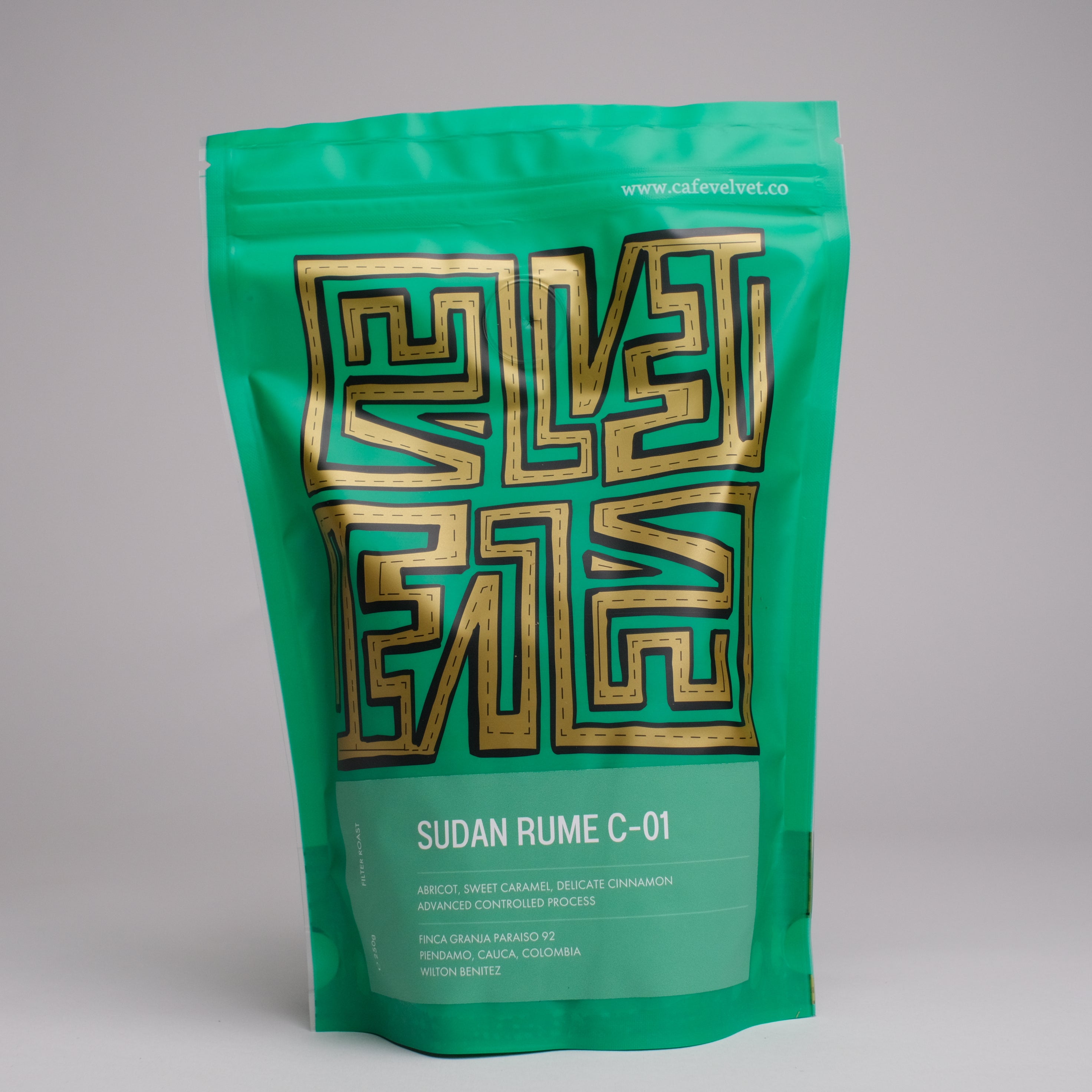 SUDAN RUME - COMPETITION LOT  by Wilton Benitez